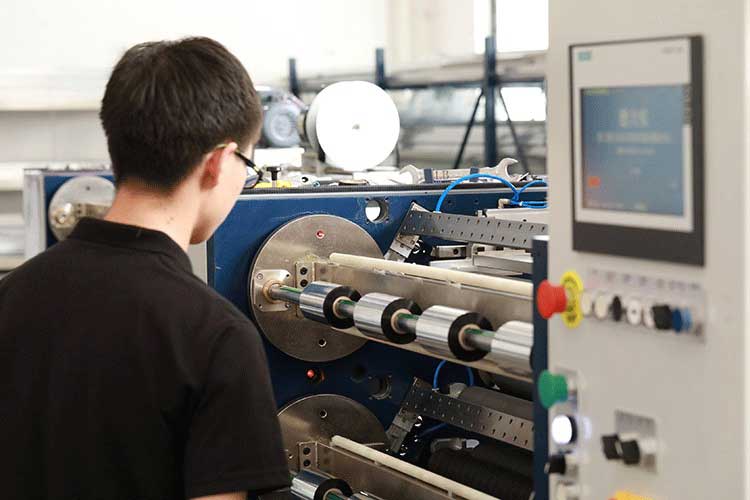 從入門到精通：分切機操作技巧與經(jīng)驗分享